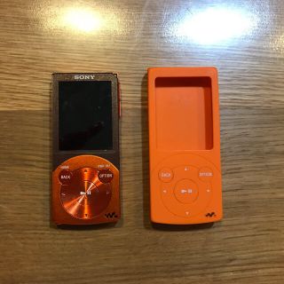 ソニー(SONY)のWALKMAN オレンジ(ポータブルプレーヤー)