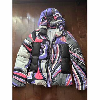 EMILIO PUCCI(ダウンジャケット)のフリマアイテム一覧 EMILIO PUCCI(ダウンジャケット)のフリマアイテム一覧