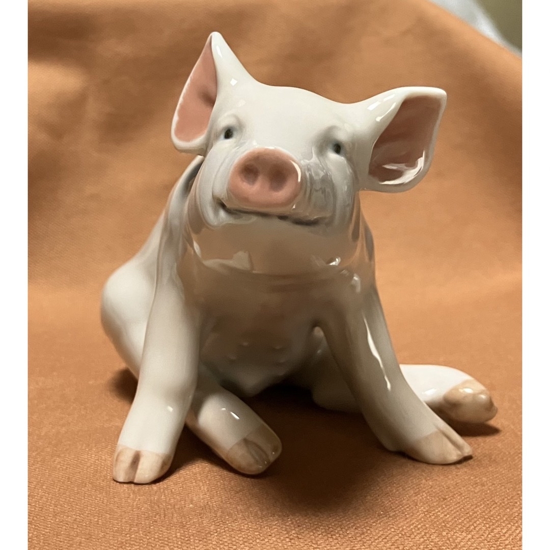 美品】ロイヤルコペンハーゲン ハッピーピッグ 豚 2005年版 置物 美品】ロイヤルコペンハーゲン ハッピーピッグ 豚 2005年版 置物