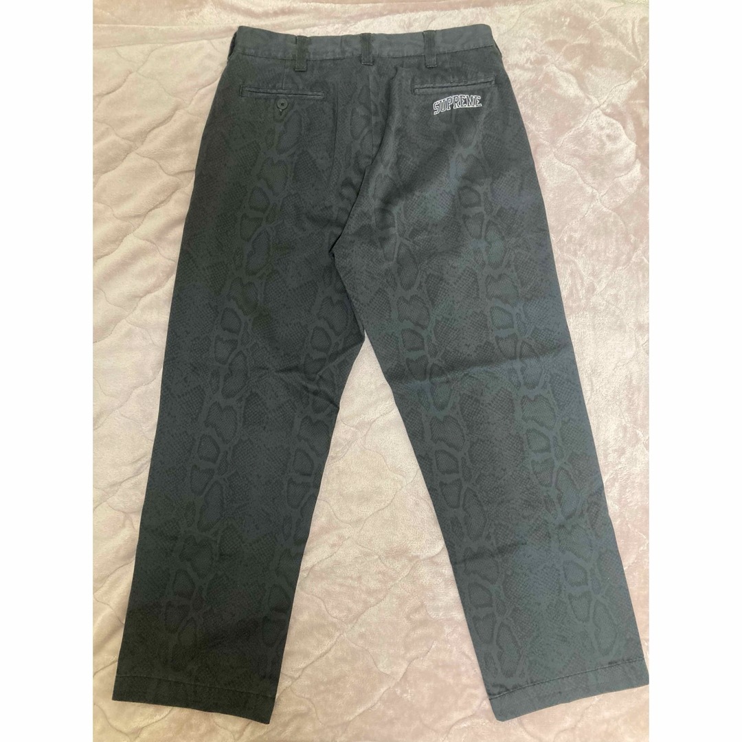 Supreme - 【32】Supreme Snake Print Chino Pantの通販 by Supreme - 【32】Supreme Snake Print Chino Pantの通販 by