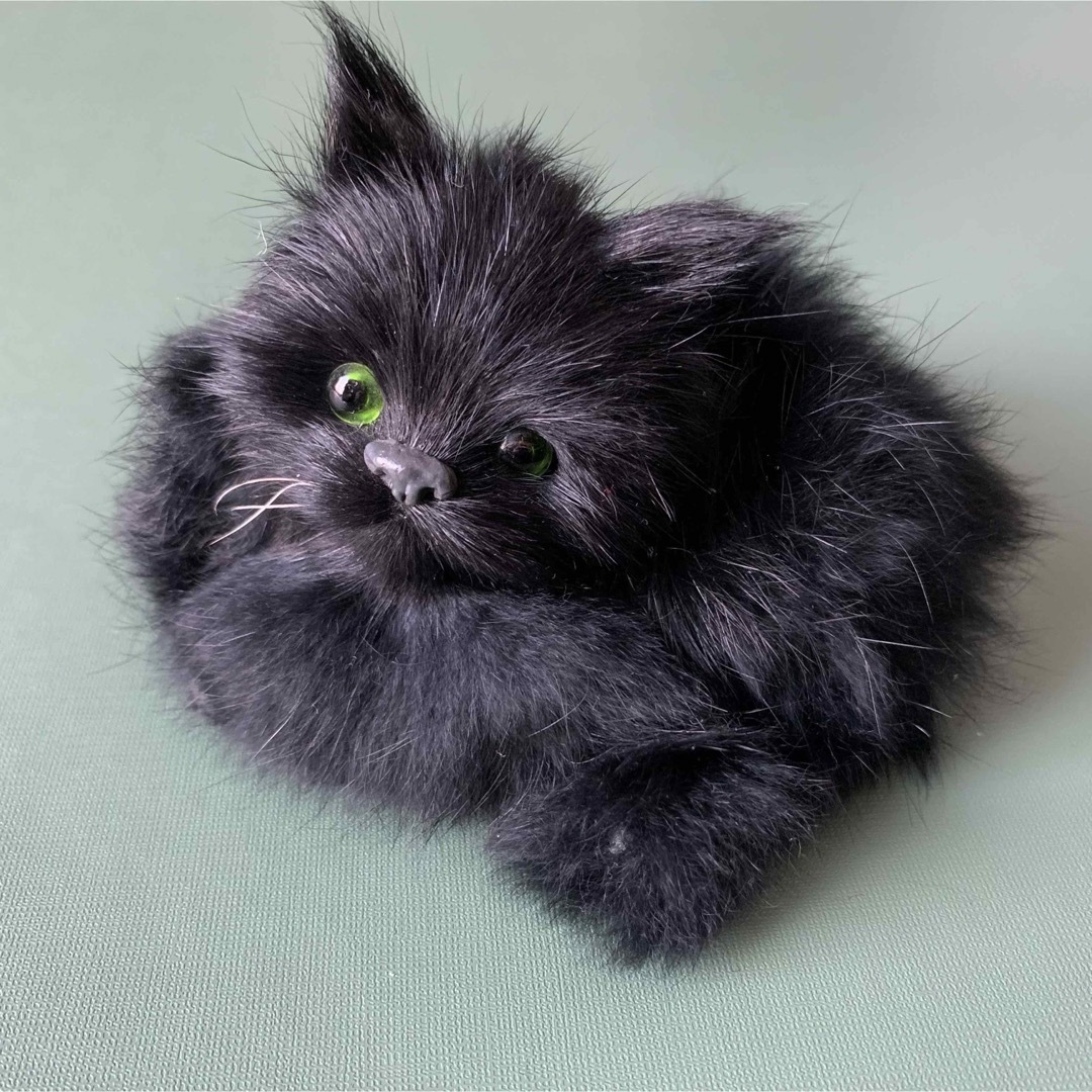 リアルな黒猫ぬいぐるみ ラビットファー アンティーク リアルな黒猫ぬいぐるみ ラビットファー アンティーク