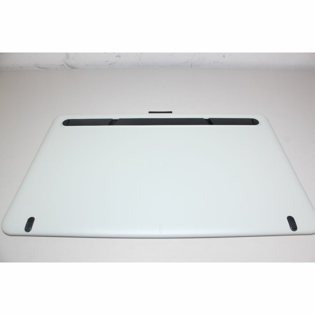 Wacom/One/13.3インチ/液晶ペンタブレット/DTC133 ④ Wacom/One/13.3インチ/液晶ペンタブレット/DTC133 ④