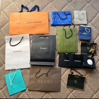 LOUIS VUITTON - ハイブランド 紙袋 まとめ売りの通販 by さおり LOUIS VUITTON - ハイブランド 紙袋 まとめ売りの通販 by さおり