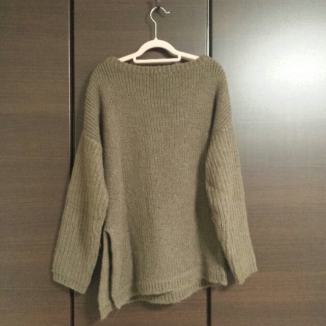 moussy(マウジー)のUNDERBERmoussy 茶色ニット レディースのトップス(ニット/セーター)の商品写真