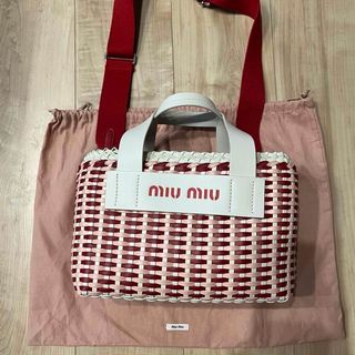 MIU MIUのフリマアイテム一覧 MIU MIUのフリマアイテム一覧
