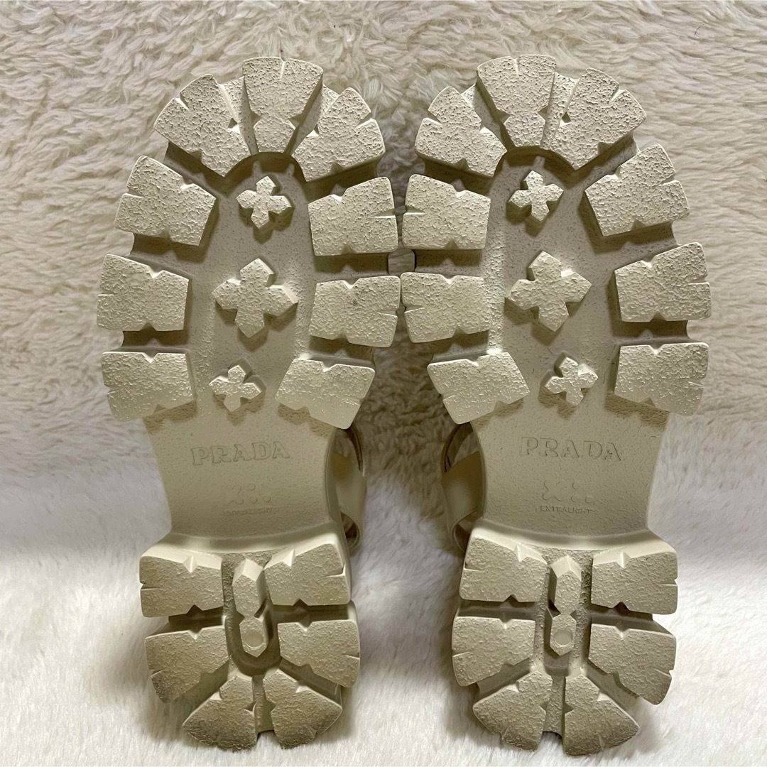 PRADA - 【箱付き美品】 プラダ モノリスブラッシュドレザー PRADA - 【箱付き美品】 プラダ モノリスブラッシュドレザー