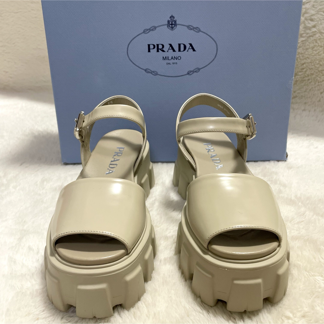PRADA - 【箱付き美品】 プラダ モノリスブラッシュドレザー PRADA - 【箱付き美品】 プラダ モノリスブラッシュドレザー