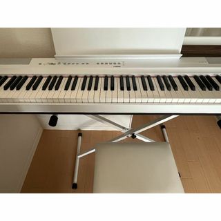 ヤマハ(ヤマハ)のYAMAHA P-125 WH 電子ピアノ88鍵盤(電子ピアノ)