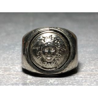 Gianni Versace(アクセサリー)のフリマアイテム一覧 Gianni Versace(アクセサリー)のフリマアイテム一覧
