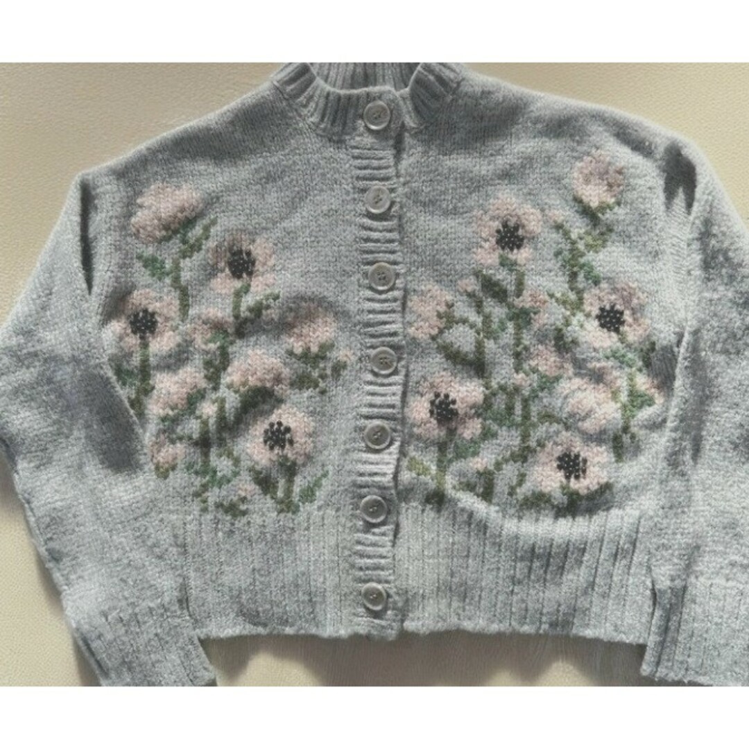 seventenフラワー刺繍カーディガンSサイズ - トップス seventenフラワー刺繍カーディガンSサイズ - トップス