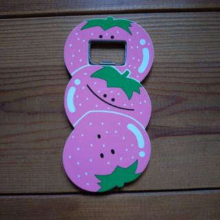 栓抜き　マグネット　いちご(調理道具/製菓道具)