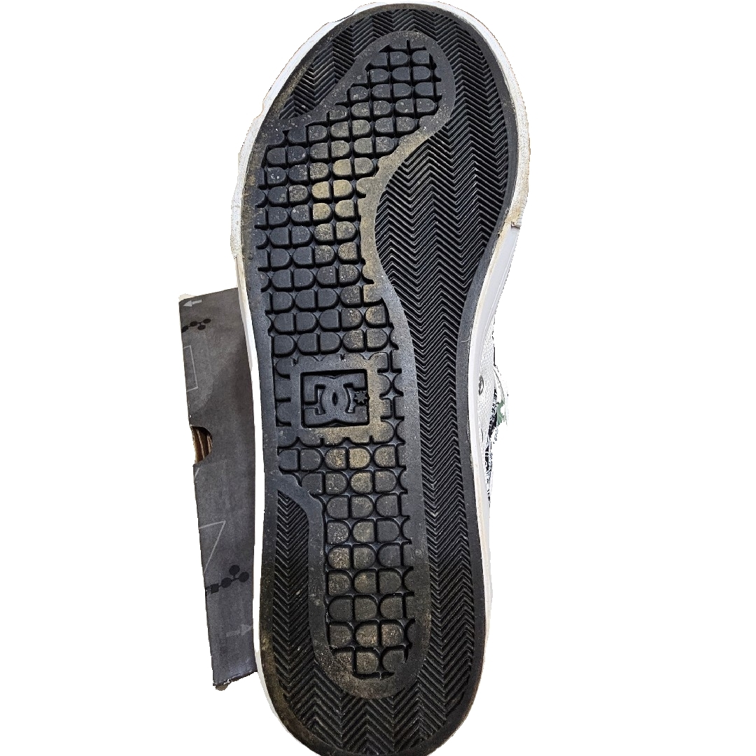 DC SHOES - DC SHOES 新品タグ付き 23cmの通販 by mannma's shop
