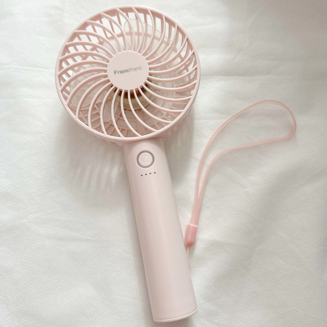 Francfranc(フランフラン)のFrancfranc フレ ハンディファン ピンク ストラップ付き スマホ/家電/カメラの冷暖房/空調(扇風機)の商品写真