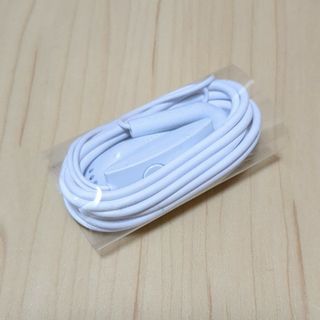 サムスン(SAMSUNG)のサムスン　イヤホン(ヘッドフォン/イヤフォン)