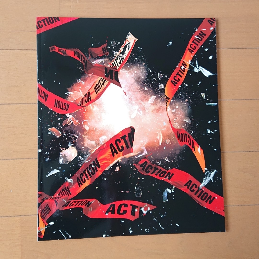 B'z - B'z LIVE-GYM 2008 ACTION パンフレットの通販 by ひらり B'z - B'z LIVE-GYM 2008 ACTION パンフレットの通販 by ひらり