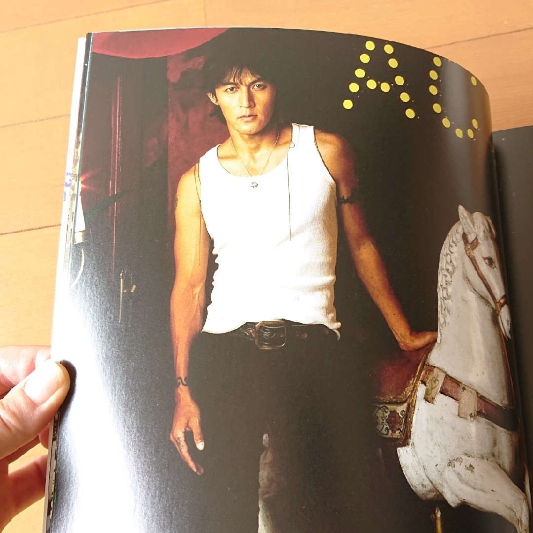 B'z - B'z LIVE-GYM 2008 ACTION パンフレットの通販 by ひらり B'z - B'z LIVE-GYM 2008 ACTION パンフレットの通販 by ひらり
