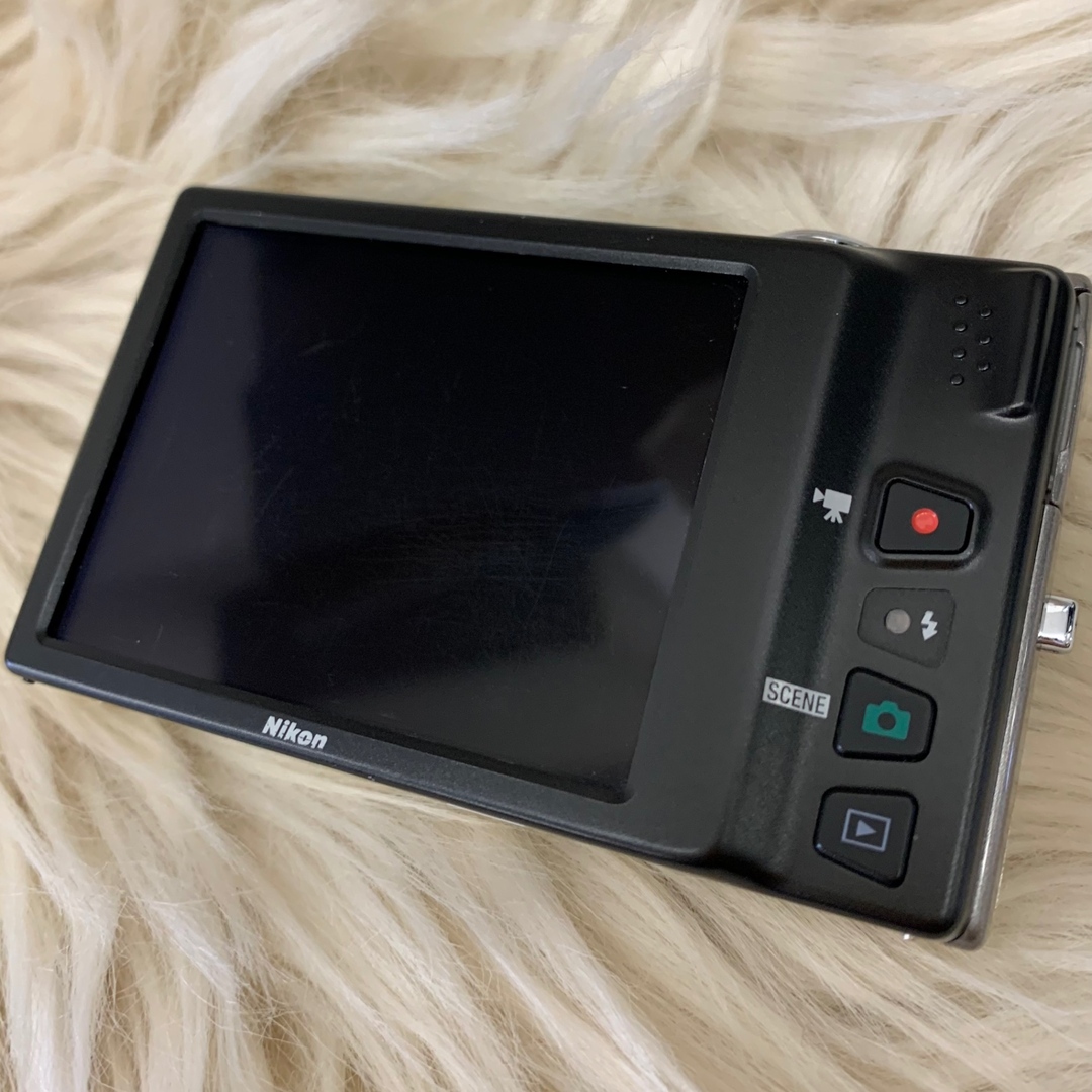 ジャンク品〉Nikon ニコン COOLPIX S6100 クールピクスの通販 by ジャンク品〉Nikon ニコン COOLPIX S6100 クールピクスの通販 by