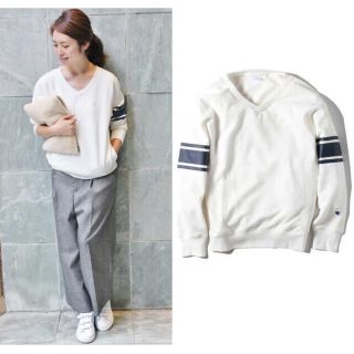 イエナ(IENA)のcocona様専用♡IENA × champion 別注 vネック スウェット (トレーナー/スウェット)