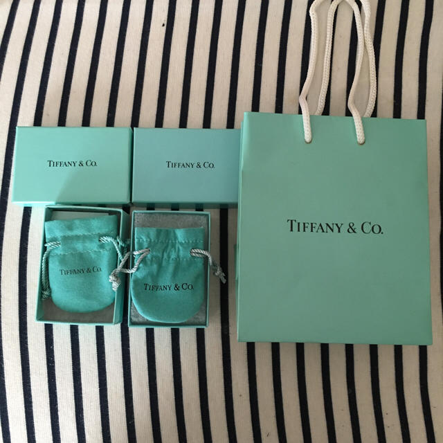 Tiffany & Co.(ティファニー)のTIFFANY&CO. 空箱 巾着 ショップ袋 レディースのバッグ(ショップ袋)の商品写真