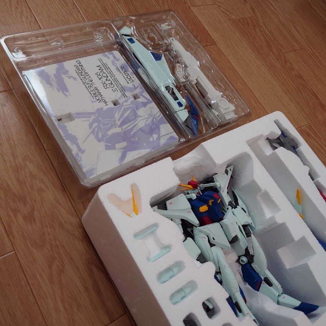 ROBOT魂 〈SIDE MS〉 Ξガンダム-ミサイルポッド装備 ROBOT魂 〈SIDE MS〉 Ξガンダム-ミサイルポッド装備