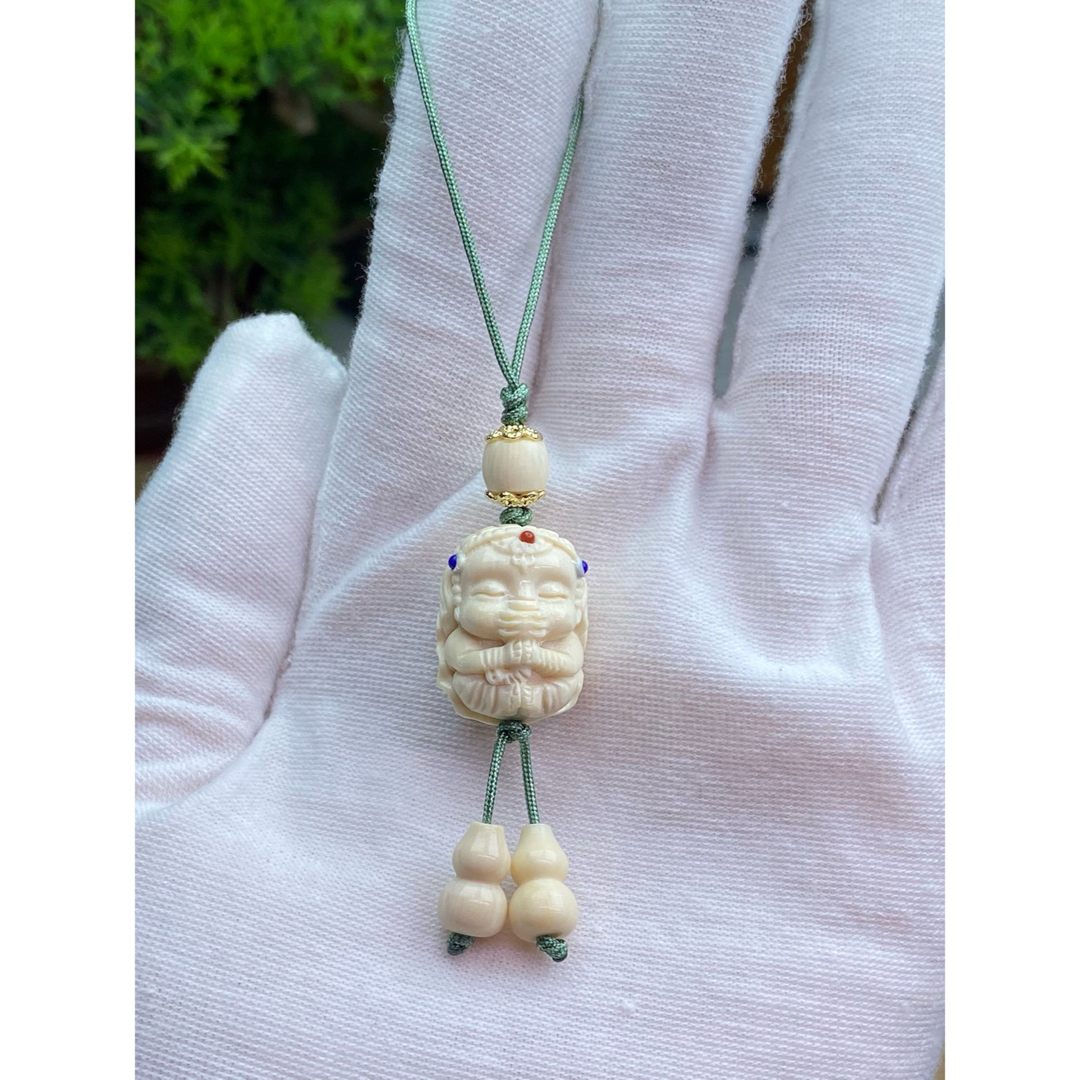 天然マンモス牙美しい手作り彫刻 象の赤ちゃん キーホルダー 天然マンモス牙美しい手作り彫刻 象の赤ちゃん キーホルダー