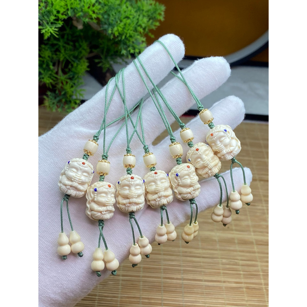 天然マンモス牙美しい手作り彫刻 象の赤ちゃん キーホルダー 天然マンモス牙美しい手作り彫刻 象の赤ちゃん キーホルダー