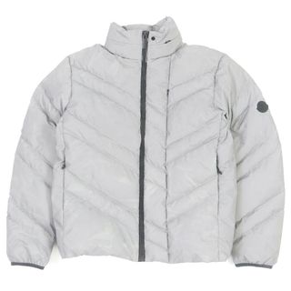 MONCLER(ダウンジャケット ・ シルバー/銀色系)のフリマ MONCLER(ダウンジャケット ・ シルバー/銀色系)のフリマ