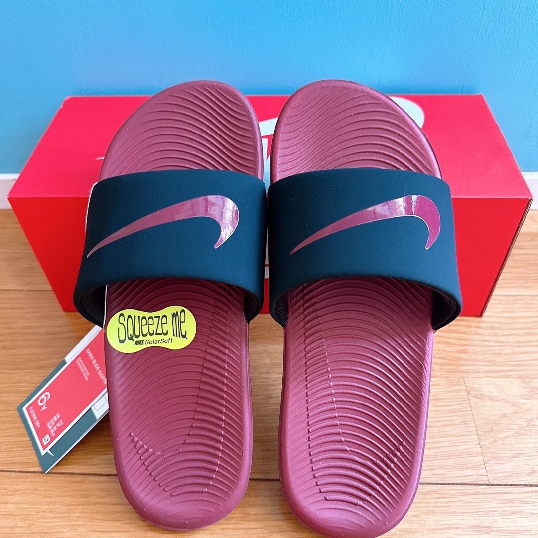 NIKE - 【新品】ナイキ ベナッシ シャワーサンダル スライド NIKE - 【新品】ナイキ ベナッシ シャワーサンダル スライド