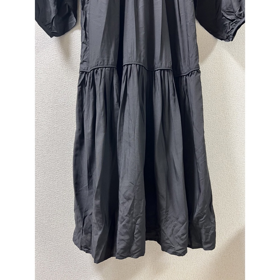 ARMONIA(アルモニア)の【新品 タグ付き】armonia a.ティアード配色パイピングワンピース 完売品 レディースのワンピース(ロングワンピース/マキシワンピース)の商品写真