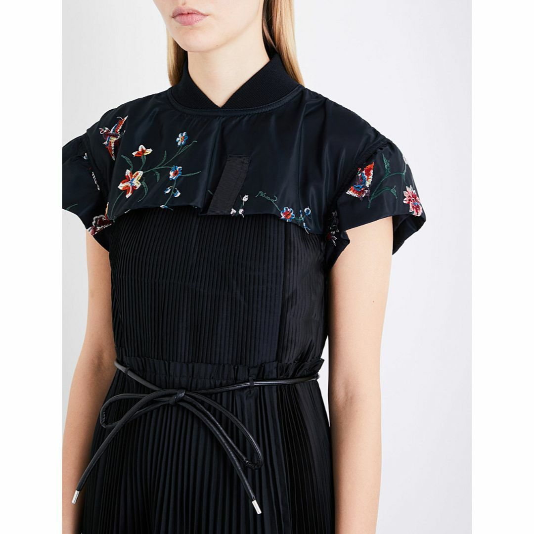 sacai - 入手困難☆sacaiサカイ☆コレクションラインフローラル sacai - 入手困難☆sacaiサカイ☆コレクションラインフローラル