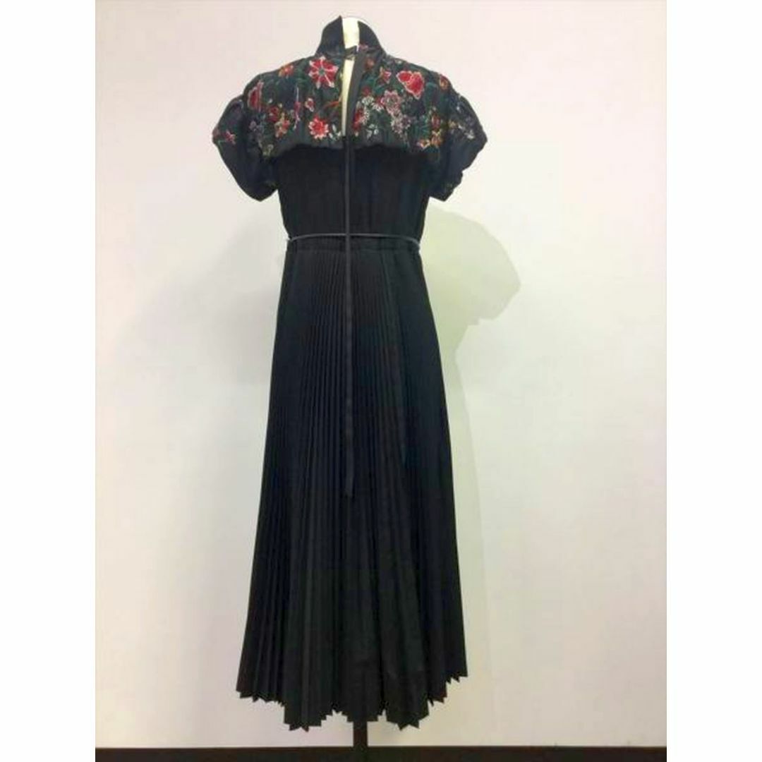 sacai - 入手困難☆sacaiサカイ☆コレクションラインフローラル sacai - 入手困難☆sacaiサカイ☆コレクションラインフローラル