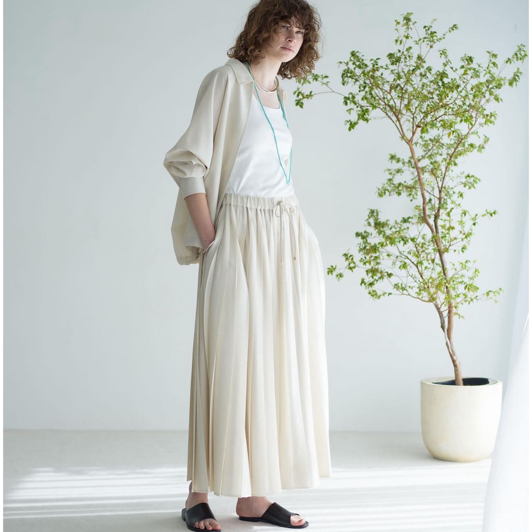 ebure - 美品 ebure ライトウール シャツブルゾン グレー 38 ebure - 美品 ebure ライトウール シャツブルゾン グレー 38