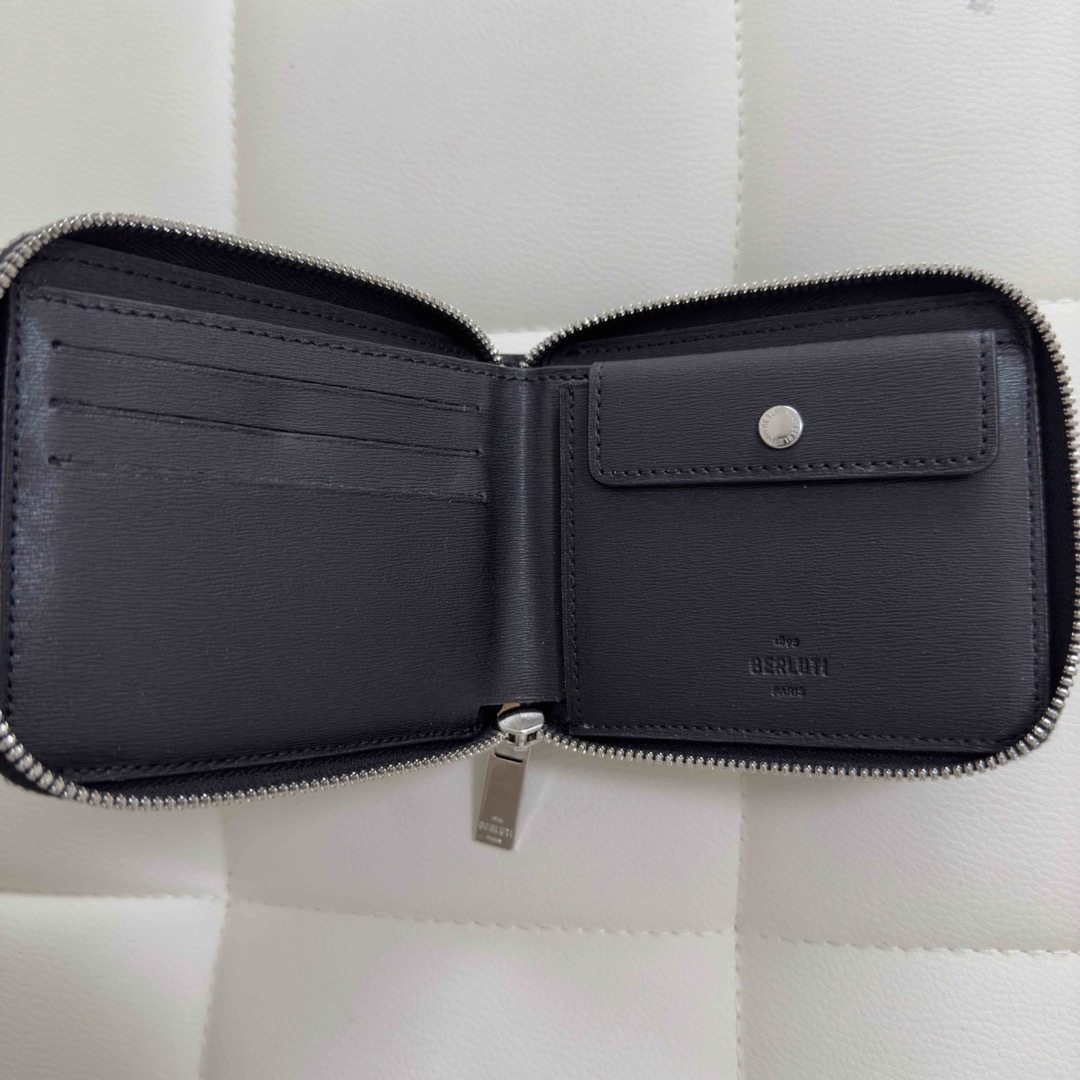 定価15.6万円 ベルルッティ イタウバスクエア スクリットレザー 定価15.6万円 ベルルッティ イタウバスクエア スクリットレザー