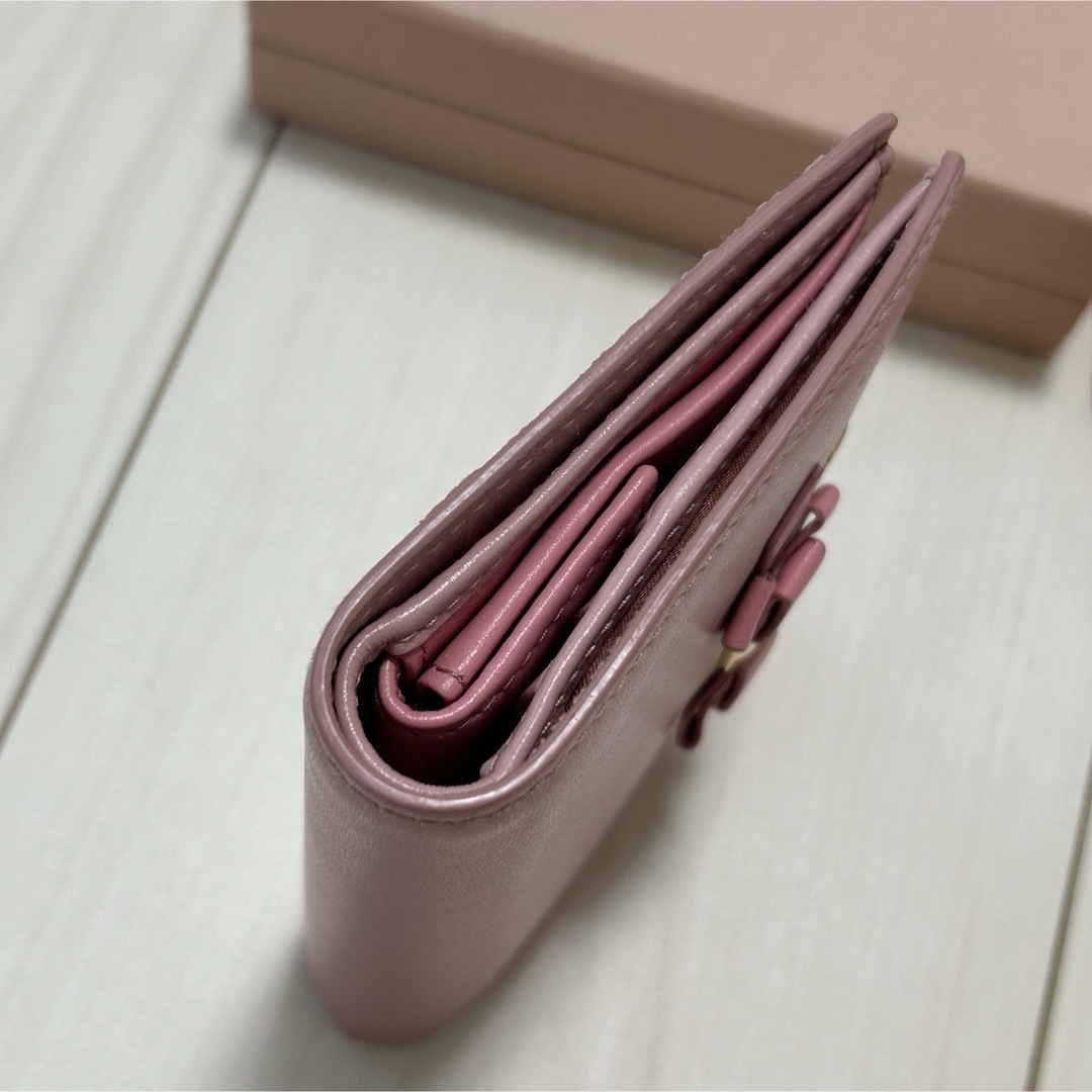 MIU MIU - 美品❁miumiu マドラス 二つ折りミニ財布 リボン MIU MIU - 美品❁miumiu マドラス 二つ折りミニ財布 リボン
