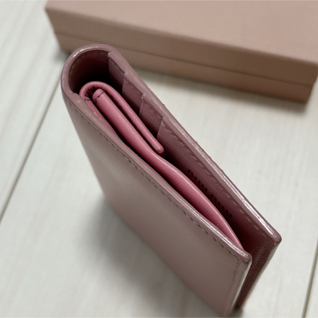 MIU MIU - 美品❁miumiu マドラス 二つ折りミニ財布 リボン MIU MIU - 美品❁miumiu マドラス 二つ折りミニ財布 リボン