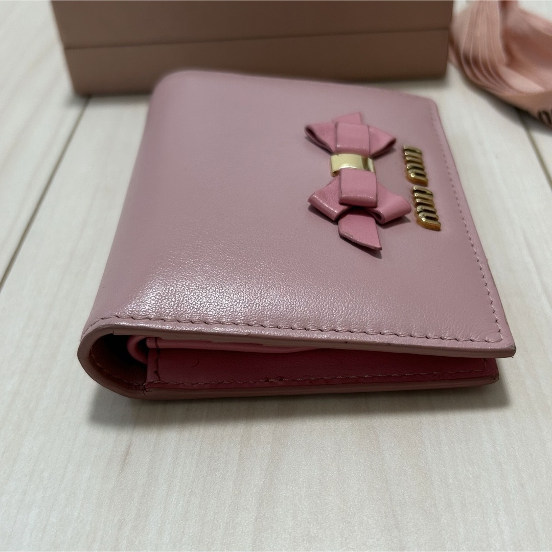 MIU MIU - 美品❁miumiu マドラス 二つ折りミニ財布 リボン MIU MIU - 美品❁miumiu マドラス 二つ折りミニ財布 リボン