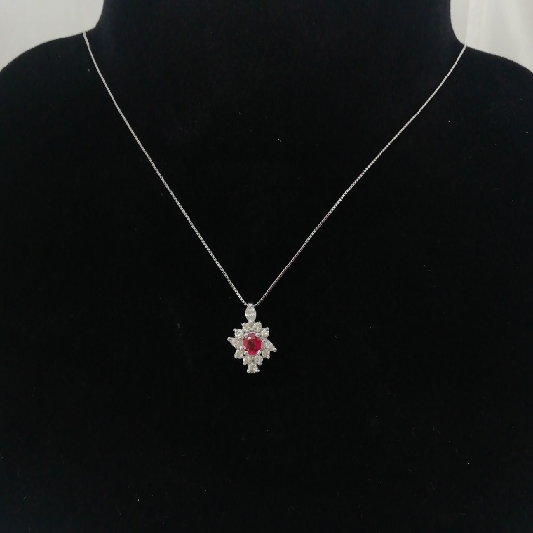 Pt900 & Pt850✨ルビー0.33ct✨ダイヤ0.36ct✨ネックレス✨の Pt900 & Pt850✨ルビー0.33ct✨ダイヤ0.36ct✨ネックレス✨の
