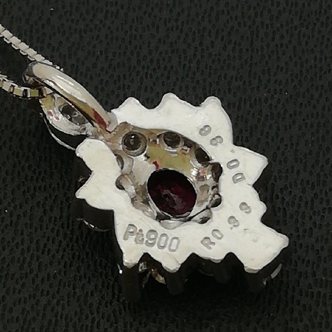 Pt900 & Pt850✨ルビー0.33ct✨ダイヤ0.36ct✨ネックレス✨の Pt900 & Pt850✨ルビー0.33ct✨ダイヤ0.36ct✨ネックレス✨の