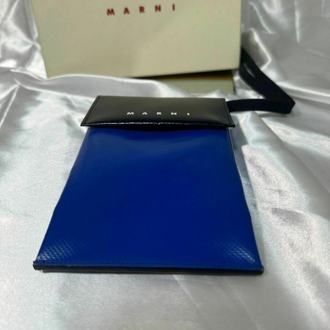 美品】MARNI マルニ PVC バイカラー フォンケース ネックポーチ 美品】MARNI マルニ PVC バイカラー フォンケース ネックポーチ