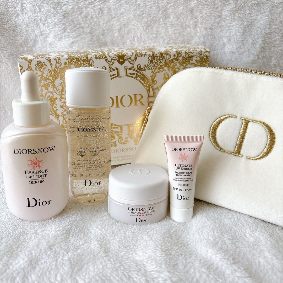 DIOR ホリデーオファー 限定ポーチ スノーエッセンスコフレ DIOR ホリデーオファー 限定ポーチ スノーエッセンスコフレ