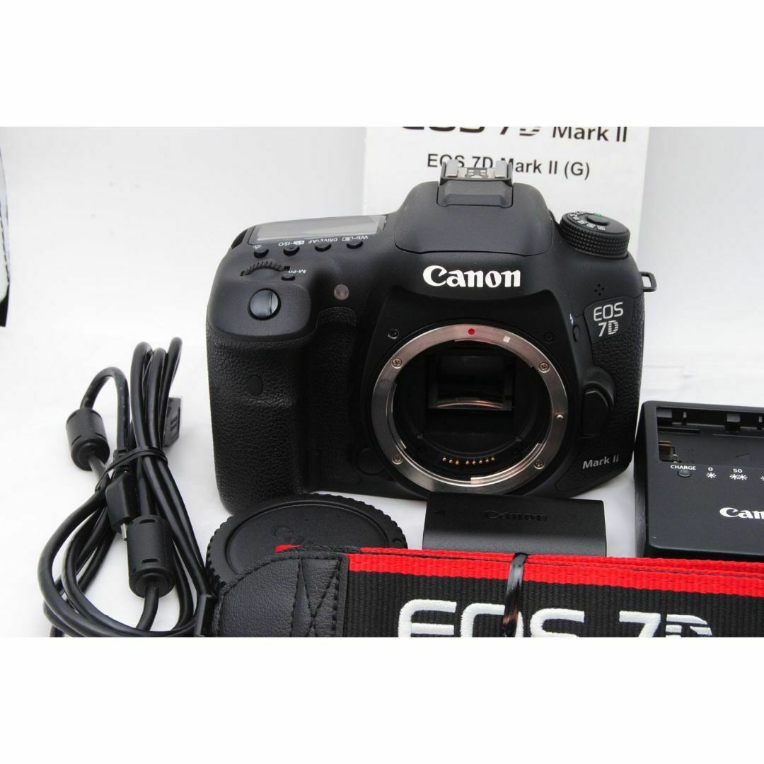 美品 ☆ Canon EOS 7D Mark IIボディ デジタル一眼 美品 ☆ Canon EOS 7D Mark IIボディ デジタル一眼