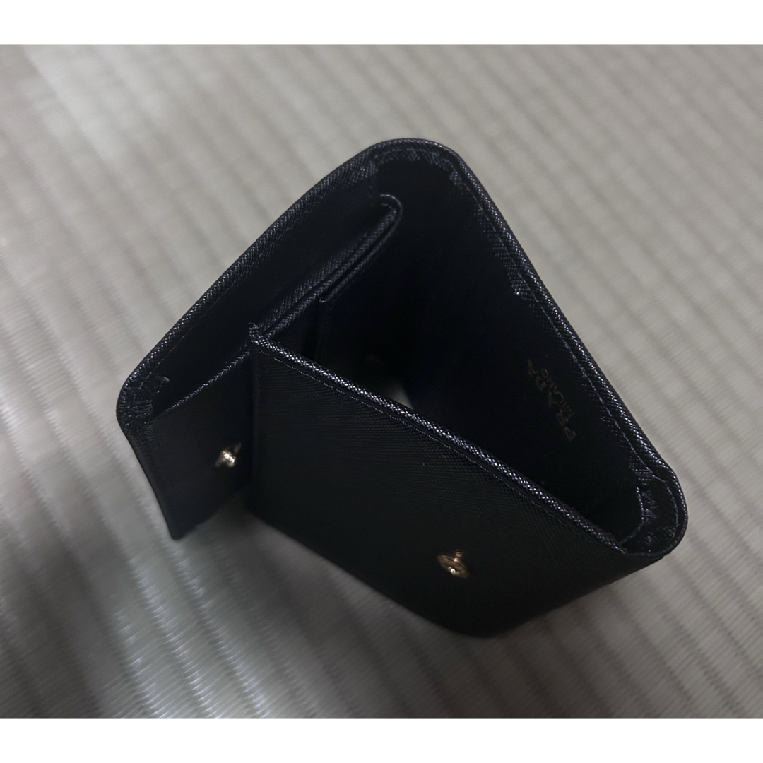 PRADA 三つ折り財布 黒 新品未使用 PRADA 三つ折り財布 黒 新品未使用