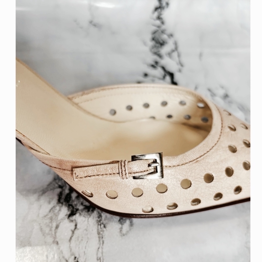 PRADA - 【PRADA】プラダ 未使用 パンプスアイボリー23.0~23.5 PRADA - 【PRADA】プラダ 未使用 パンプスアイボリー23.0~23.5