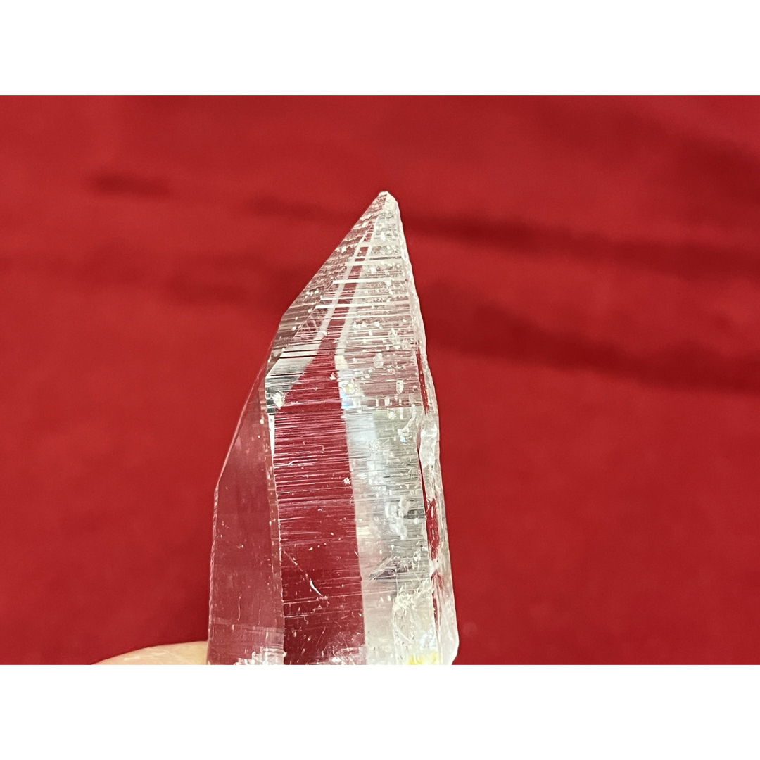 コロンビア産 コロンビアレムリアンシード ポイント 水晶 33g コロンビア産 コロンビアレムリアンシード ポイント 水晶 33g