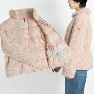 MONCLER(ダウンジャケット)のフリマアイテム一覧 MONCLER(ダウンジャケット)のフリマアイテム一覧
