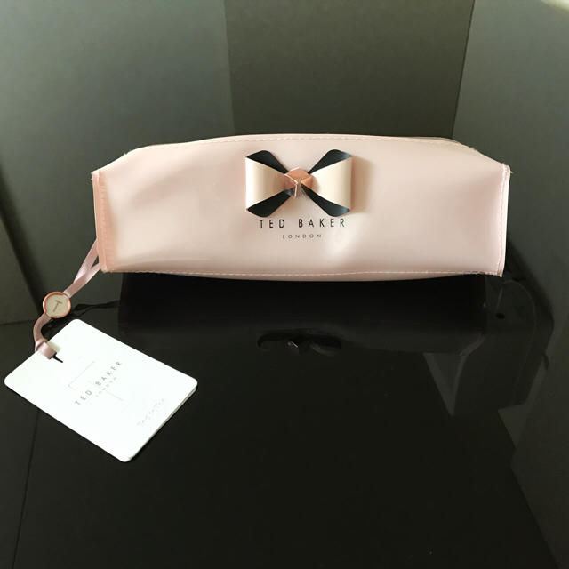 TED BAKER - 新品 TED BAKER ペンケースの通販 by ういか's shop｜テッドベイカーならラクマ