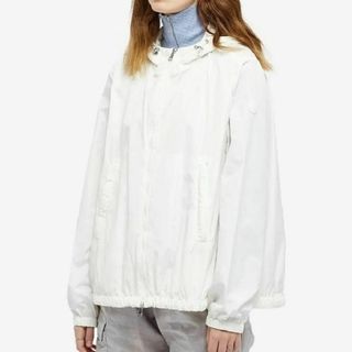 MONCLER(ナイロンジャケット)のフリマアイテム一覧 MONCLER(ナイロンジャケット)のフリマアイテム一覧