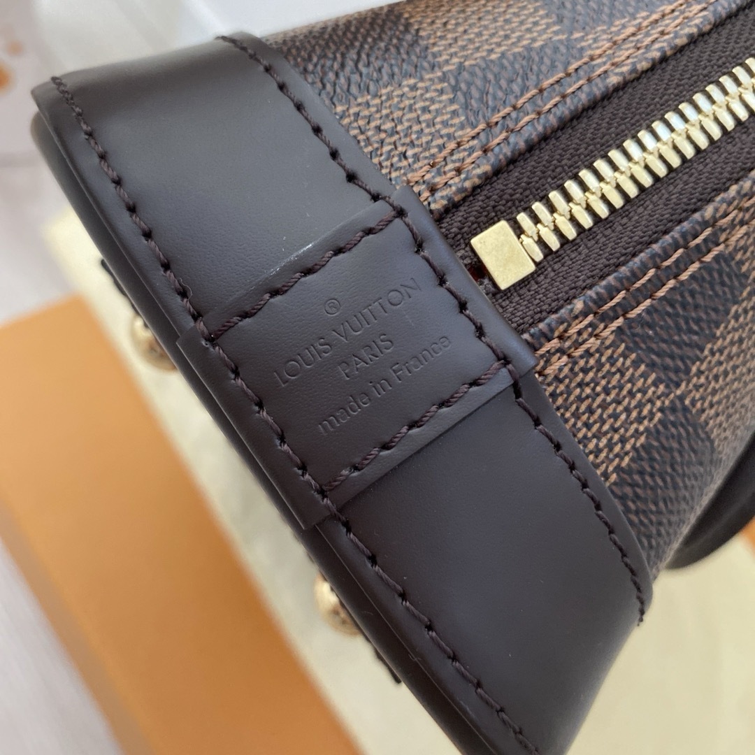 LOUIS VUITTON - 極美品! ☆ヴィトン☆ ダミエ アルマBB LOUIS VUITTON - 極美品! ☆ヴィトン☆ ダミエ アルマBB