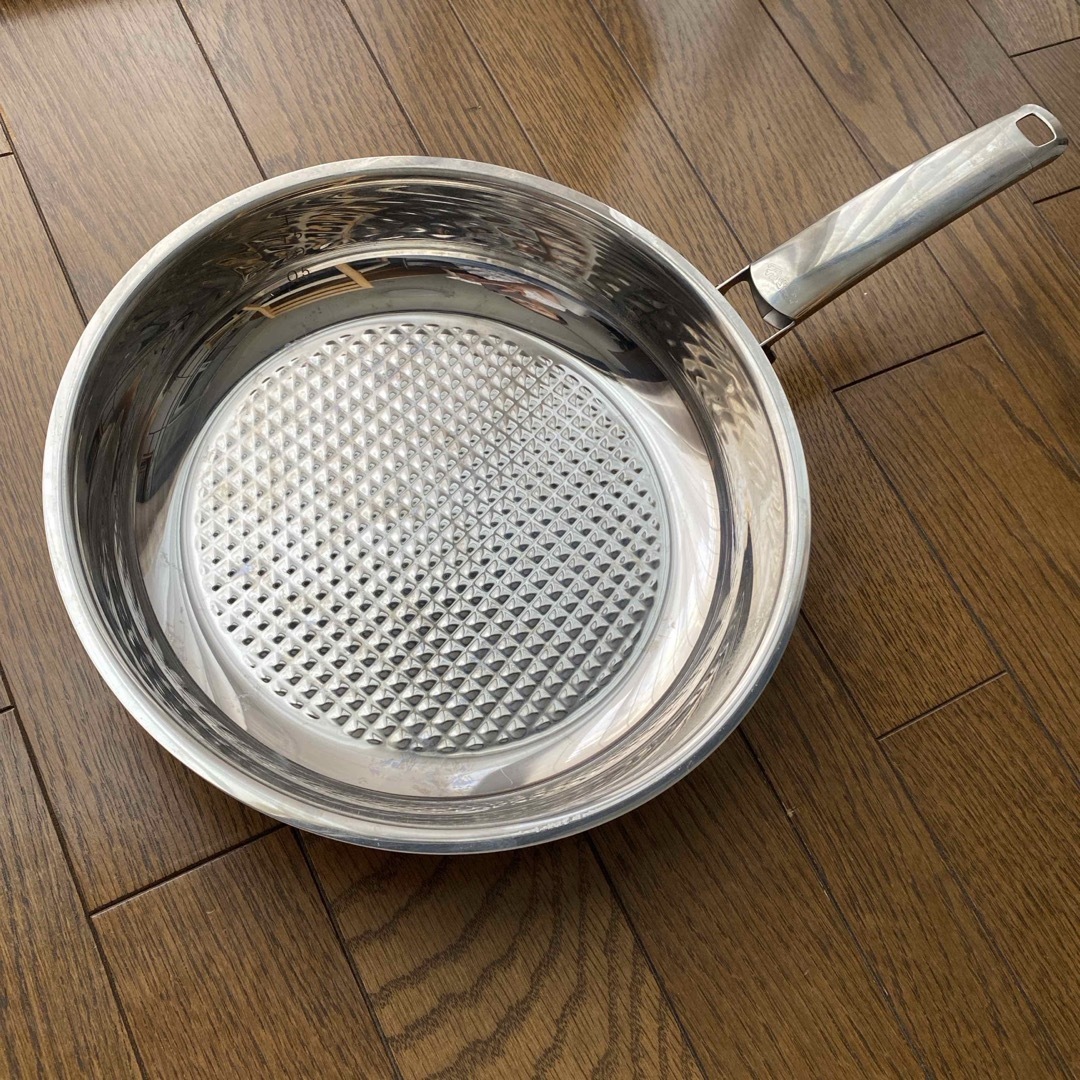 Fissler - フィスラー フライパン 26cm 蓋付き の通販 by 華美月 Fissler - フィスラー フライパン 26cm 蓋付き の通販 by 華美月