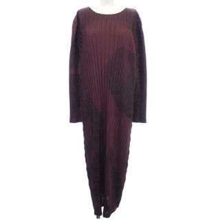 PLEATS PLEASE ISSEY MIYAKE(ひざ丈ワンピース ・ レッド/赤色 PLEATS PLEASE ISSEY MIYAKE(ひざ丈ワンピース ・ レッド/赤色